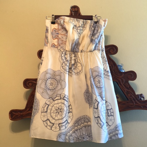 Tibi Dresses & Skirts - TIBI Silk Strapless Dress (Size 10)